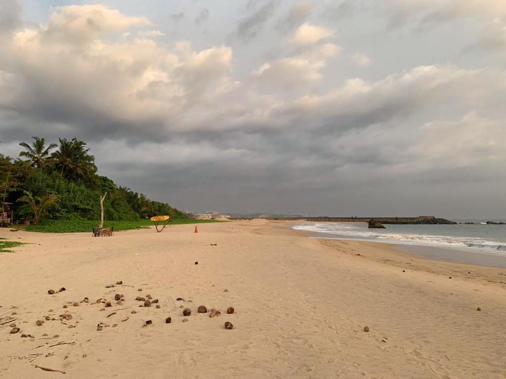 The Tide'S Tale Hotel Galle Exterior photo